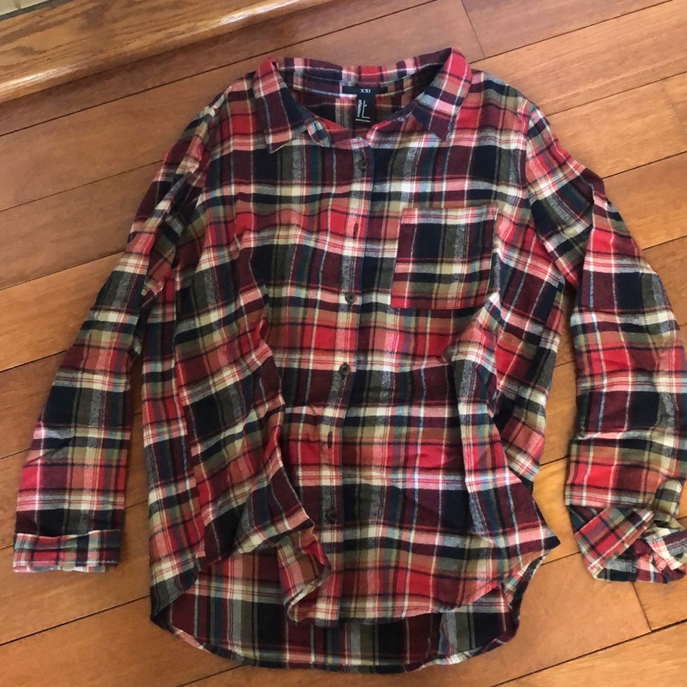 Women’s Plaid buttondown